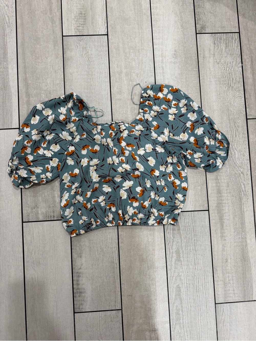 Sienna Sky Puff-Sleeve Floral Crop Top - Teal/White/Brown
